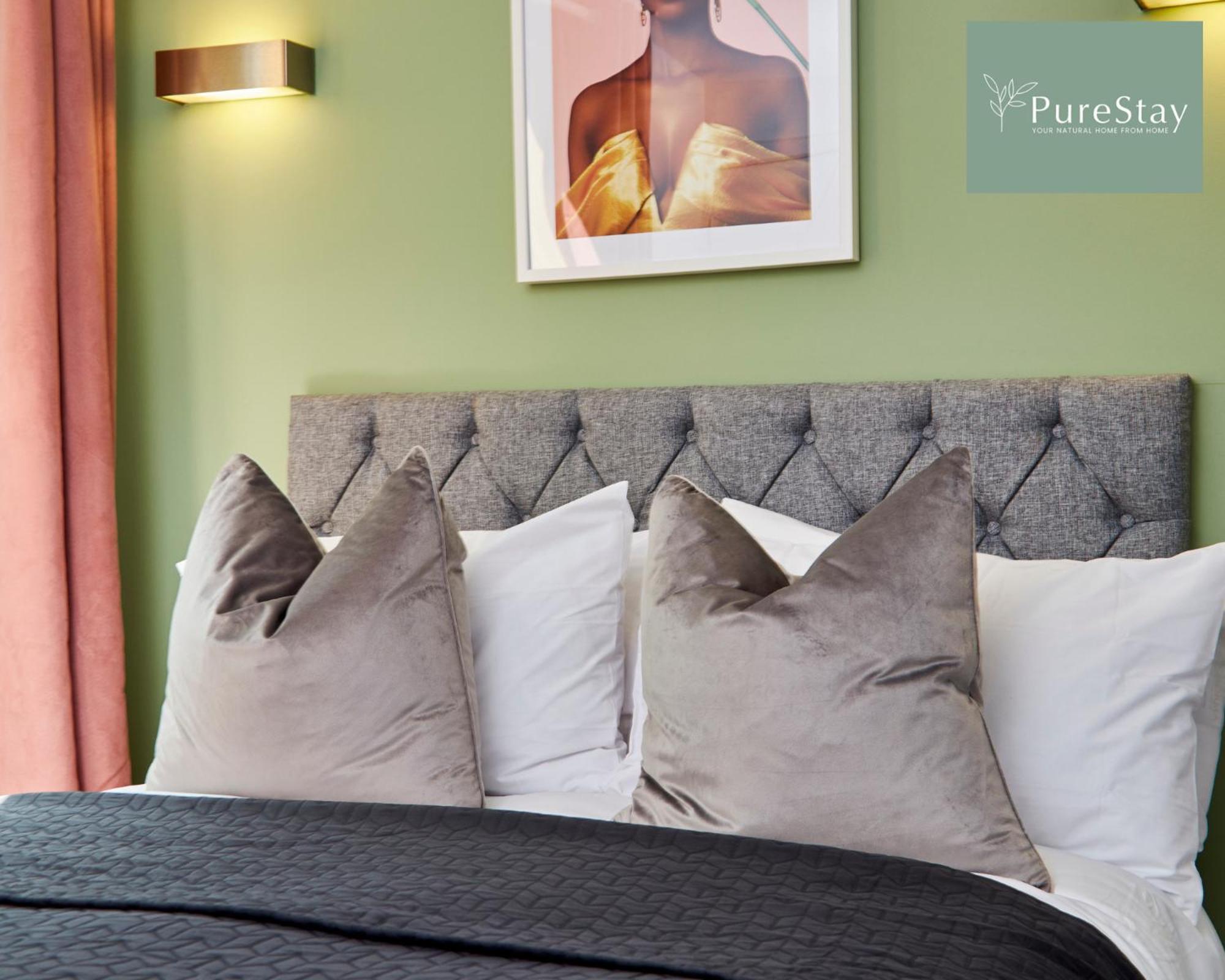 Beautiful Four Bed House By Purestay Short Lets & Serviced Accommodation Coventry With Parking Dış mekan fotoğraf