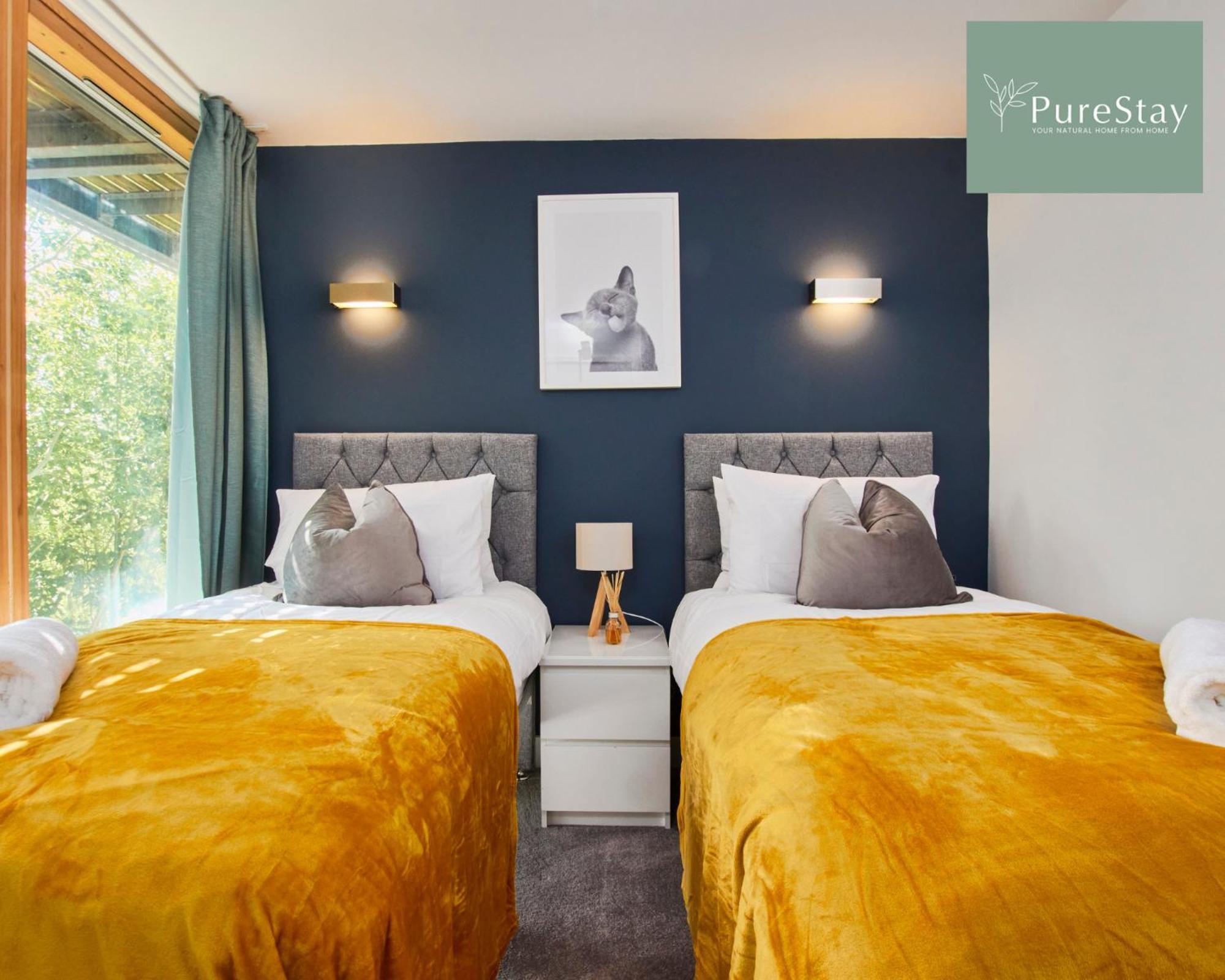 Beautiful Four Bed House By Purestay Short Lets & Serviced Accommodation Coventry With Parking Dış mekan fotoğraf