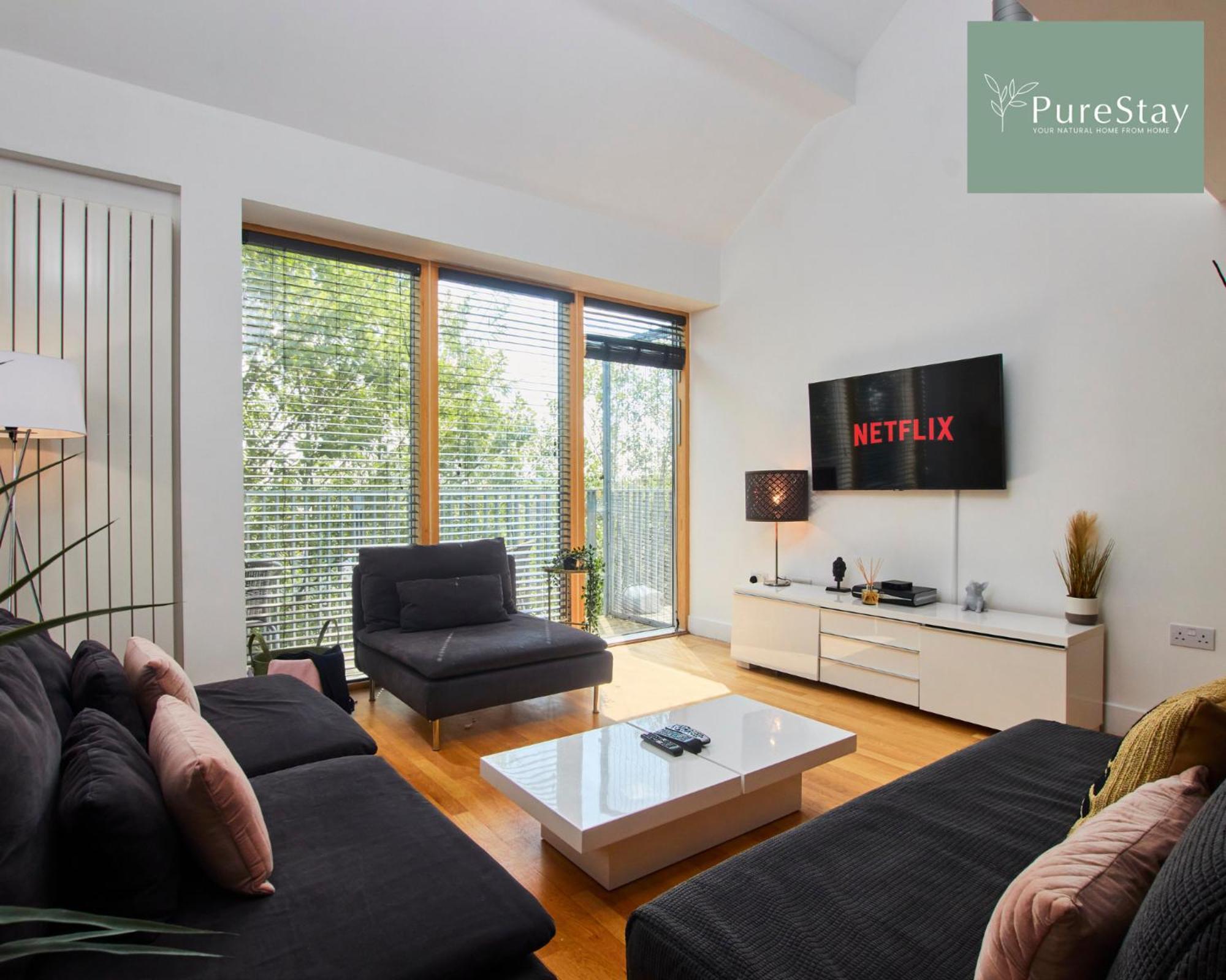 Beautiful Four Bed House By Purestay Short Lets & Serviced Accommodation Coventry With Parking Dış mekan fotoğraf