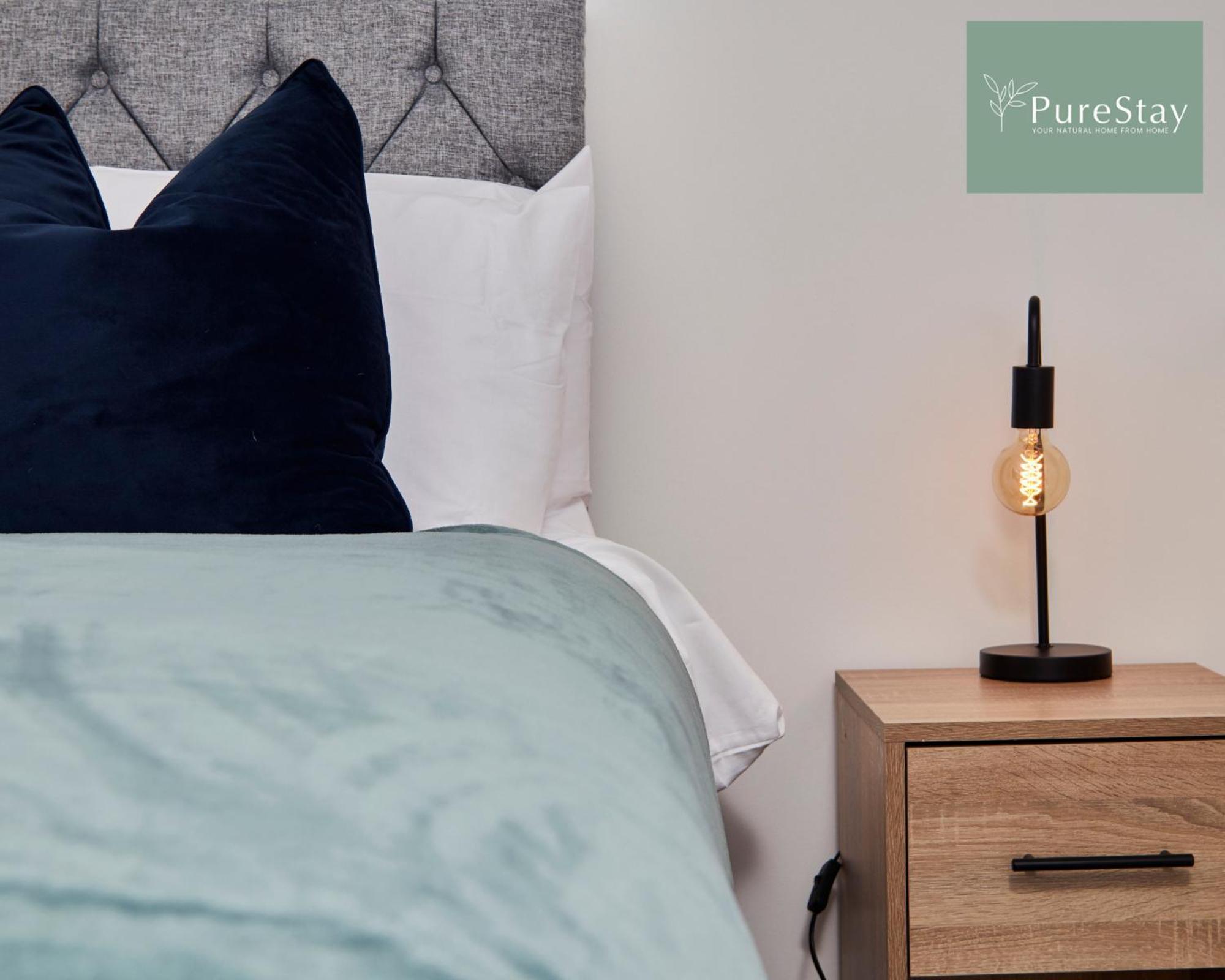 Beautiful Four Bed House By Purestay Short Lets & Serviced Accommodation Coventry With Parking Dış mekan fotoğraf
