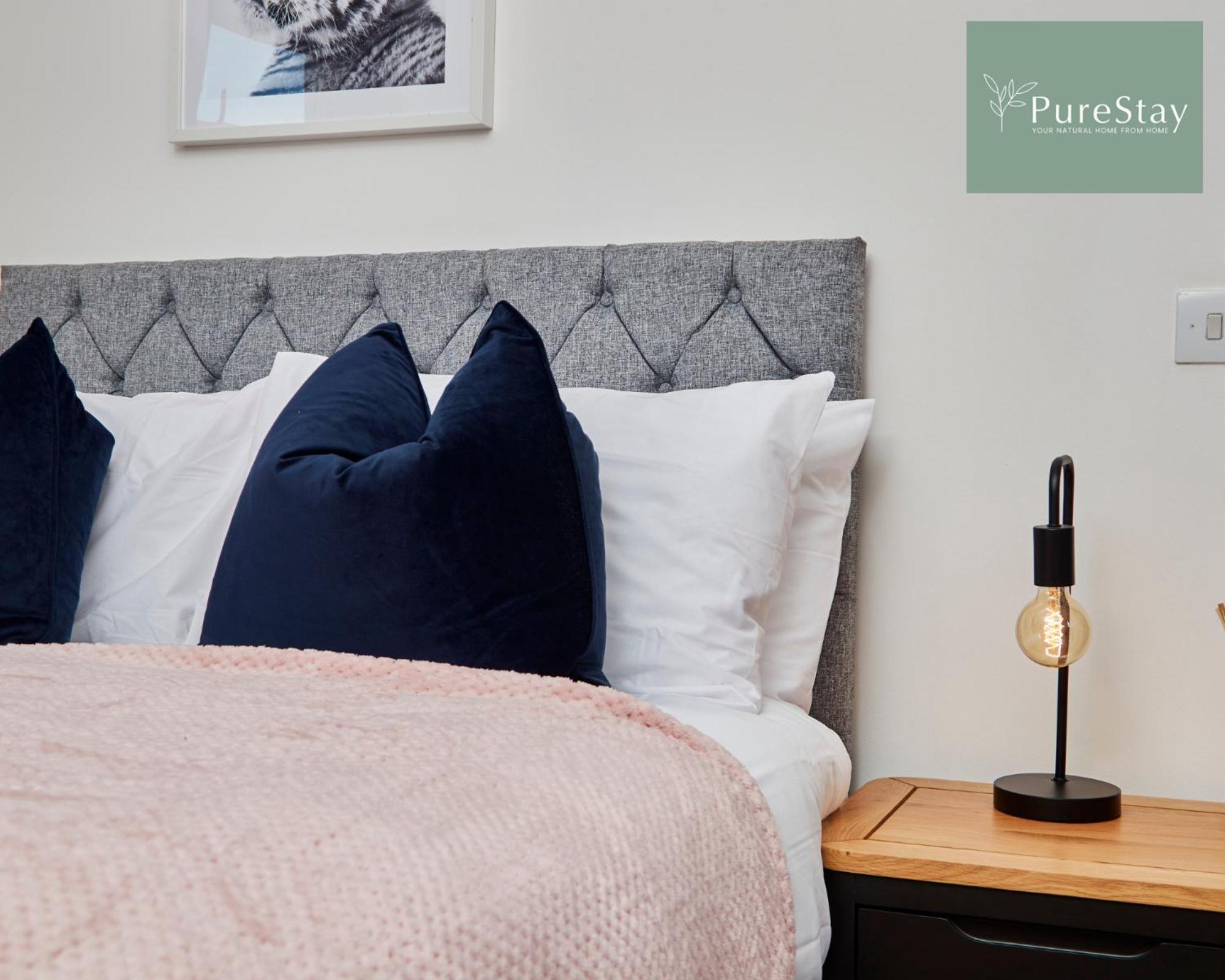 Beautiful Four Bed House By Purestay Short Lets & Serviced Accommodation Coventry With Parking Dış mekan fotoğraf