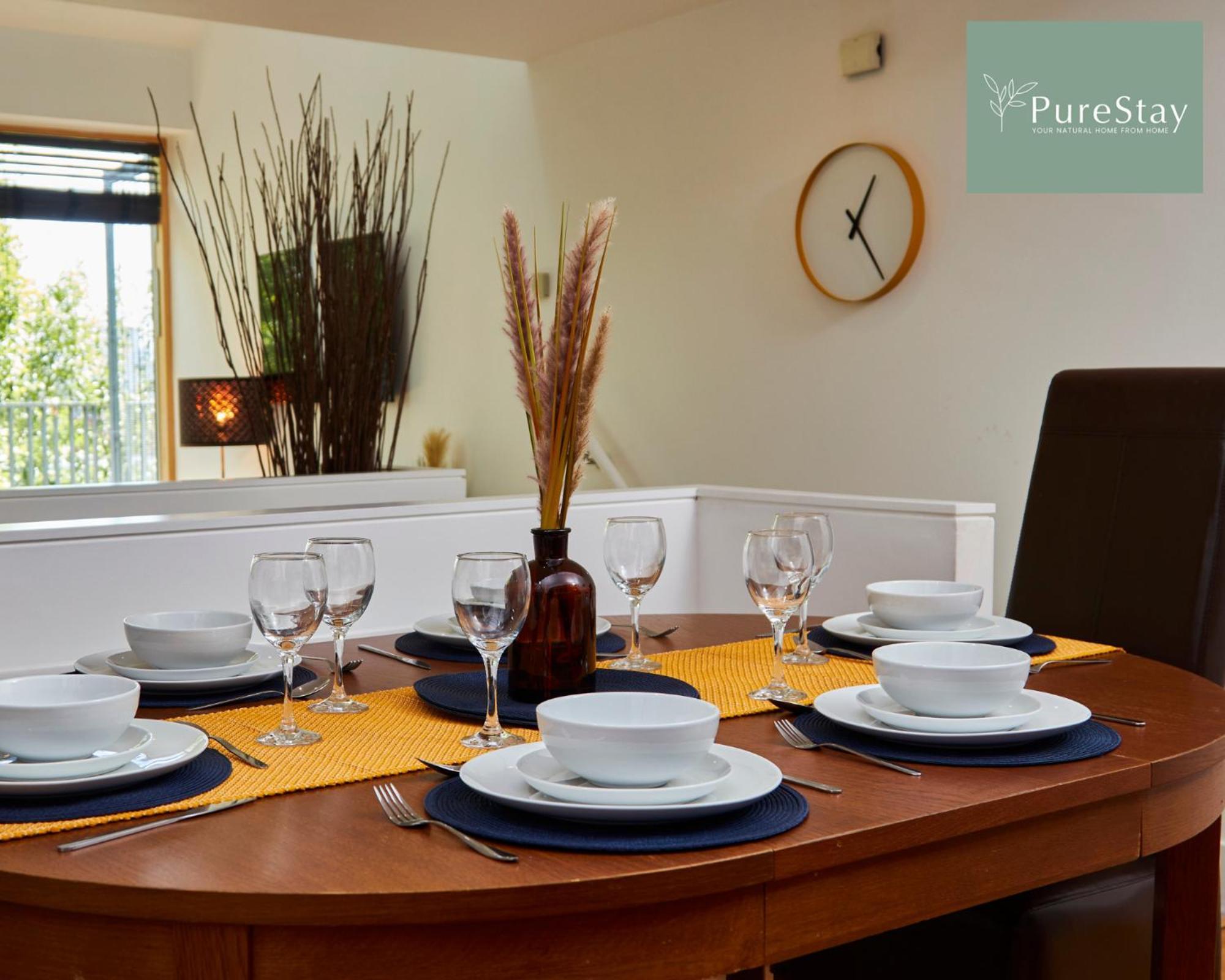 Beautiful Four Bed House By Purestay Short Lets & Serviced Accommodation Coventry With Parking Dış mekan fotoğraf